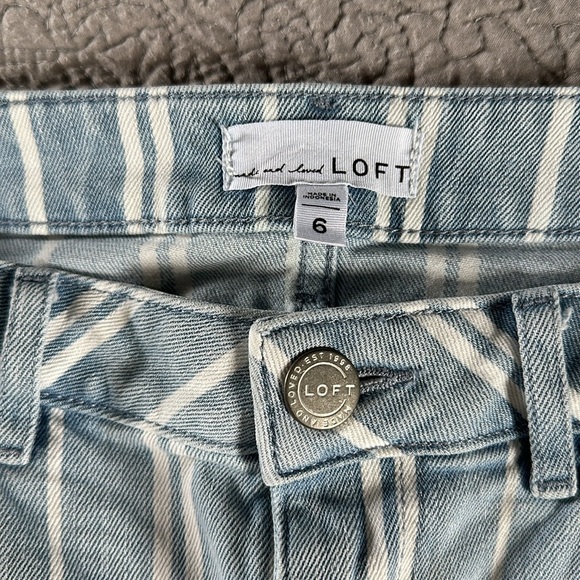 LOFT Denim Skirt - Picture 3 of 3